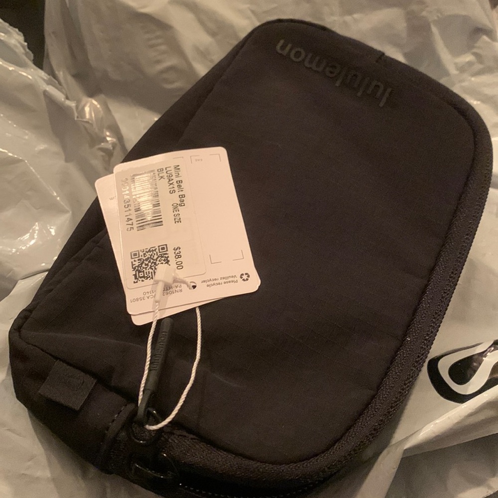 Lululemon Mini Belt Bag